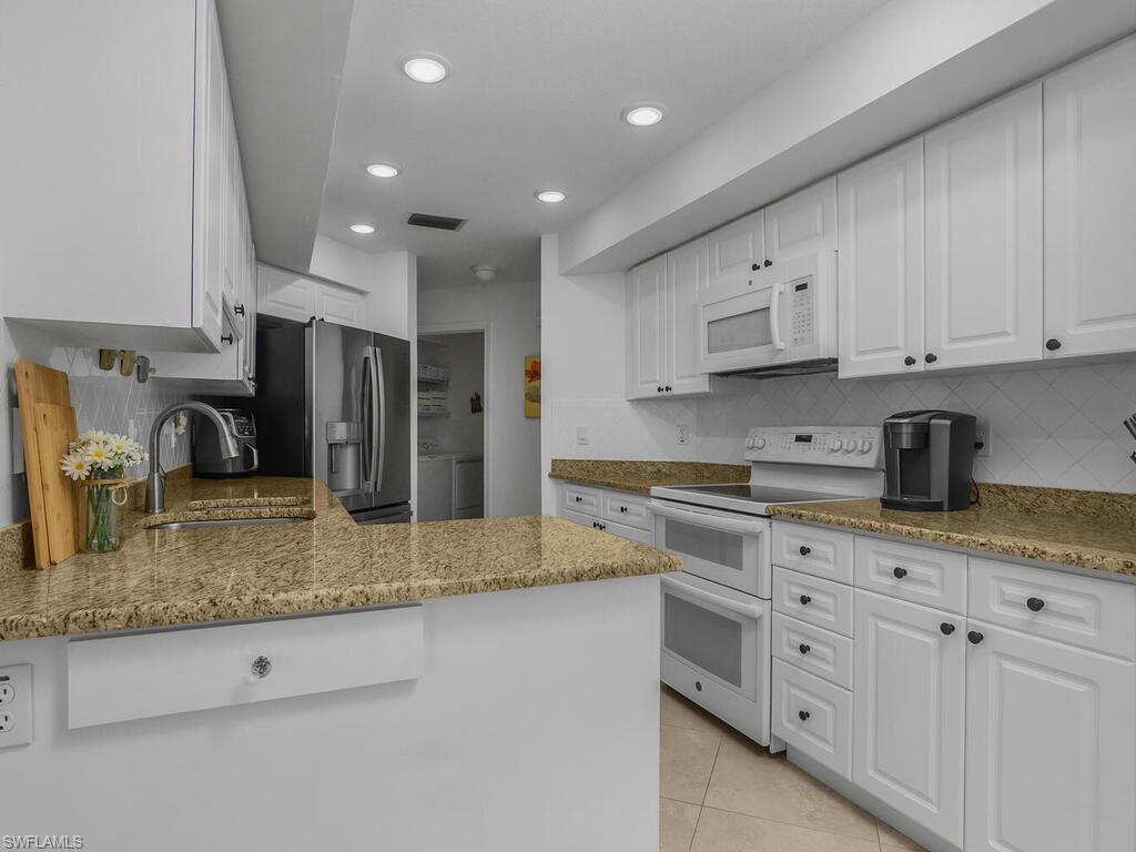 BERMUDA CAYS - Residential