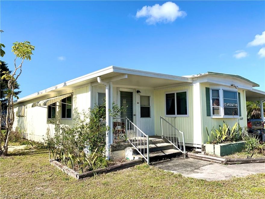 One of Imperial Harbors Investment properties with a tenant in place!  New hot water heater June 2019.  Planted on an oversized corner lot.