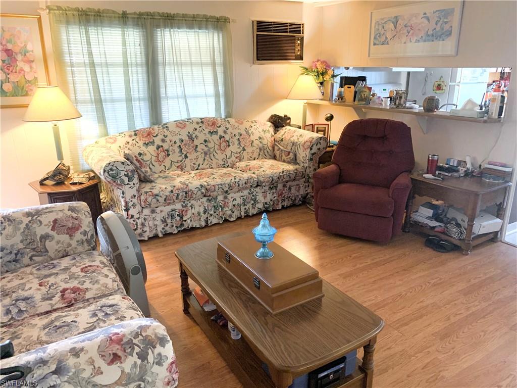 IMPERIAL HARBOR - Residential