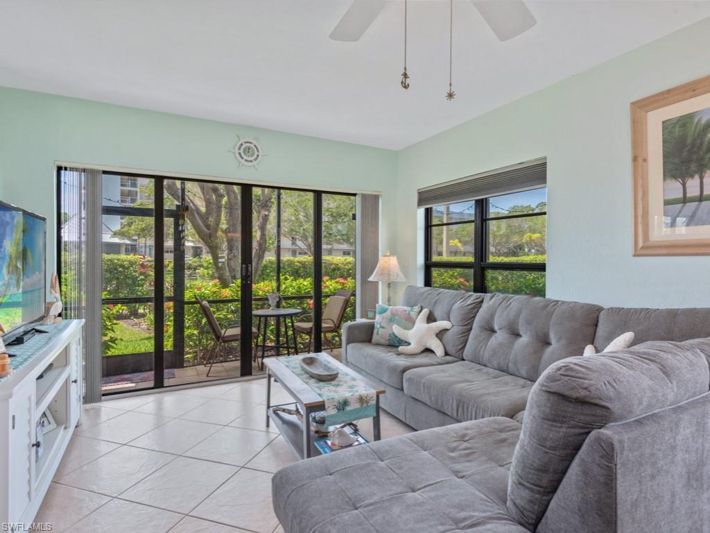 27 Greenbrier ST 109