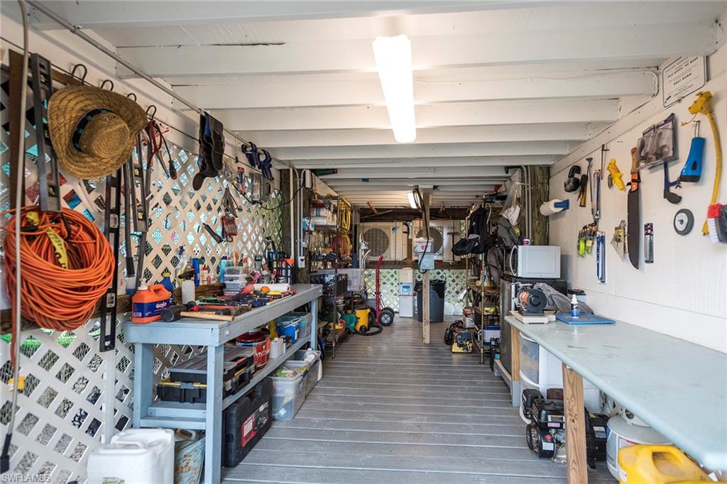 KEEWAYDIN ISLAND - Residential