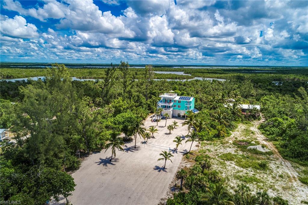 KEEWAYDIN ISLAND - Residential