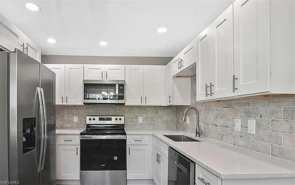 PINE MANOR - Residential Lease