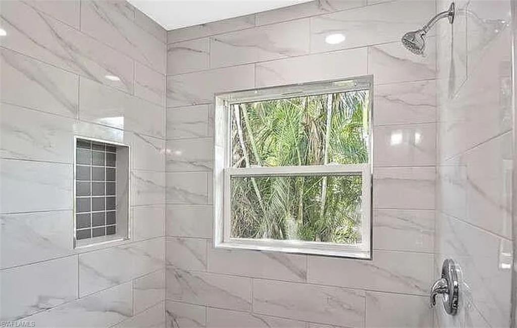 PINE MANOR - Residential Lease