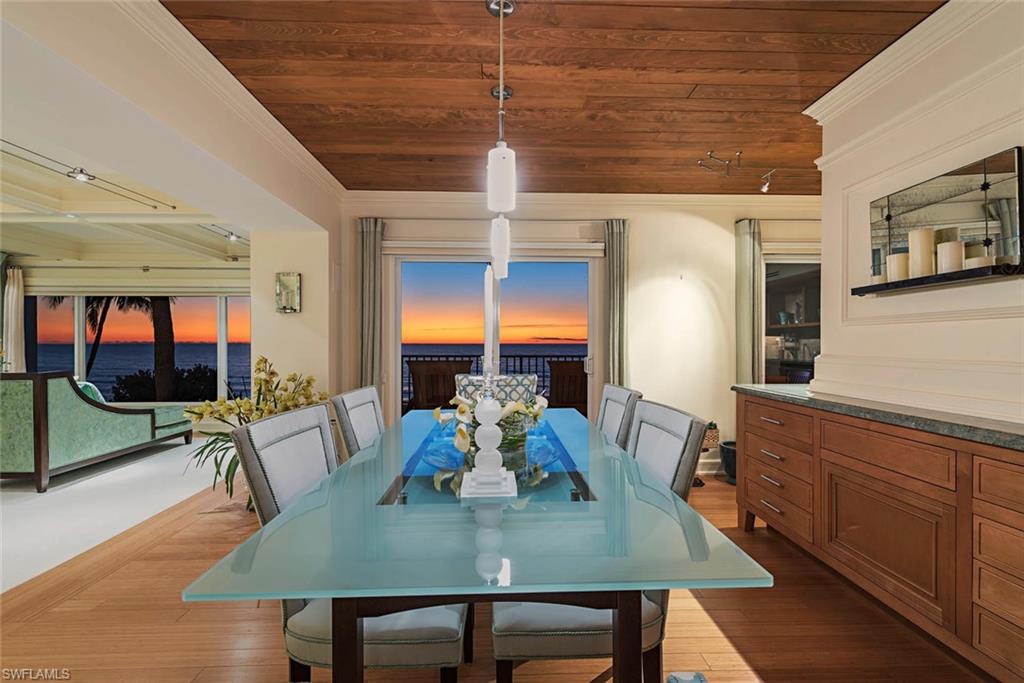 LAURENTIANS - Residential