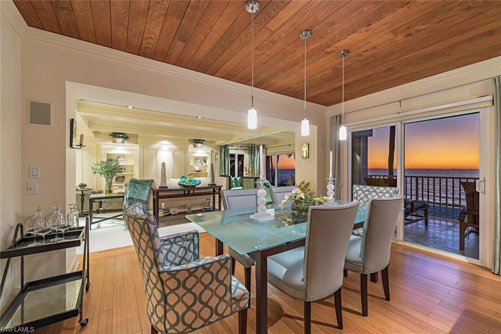 LAURENTIANS - Residential