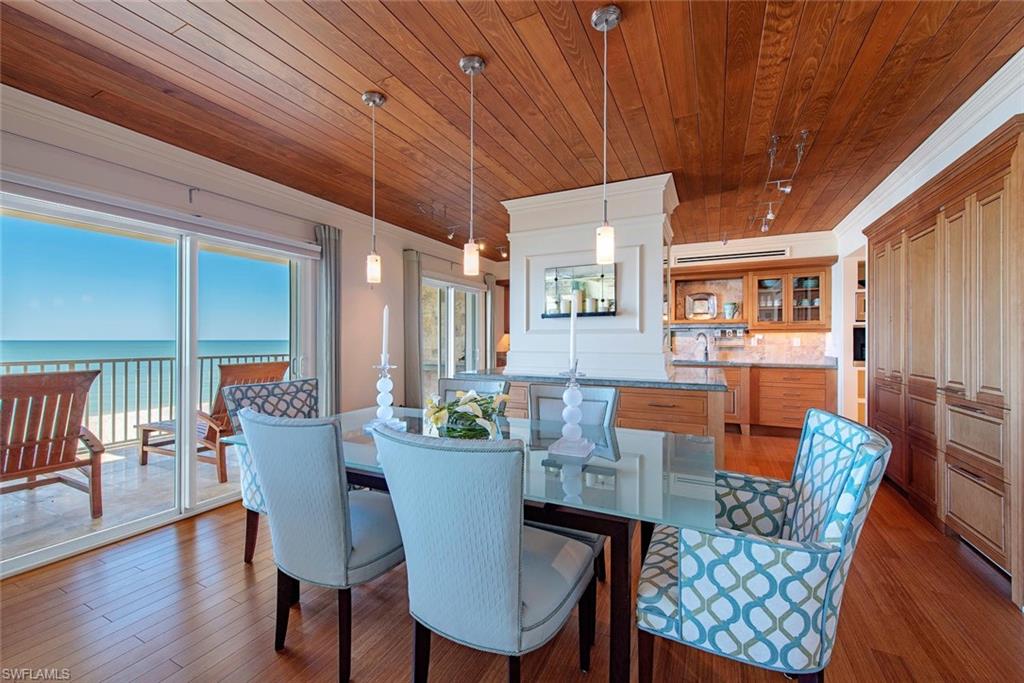 LAURENTIANS - Residential