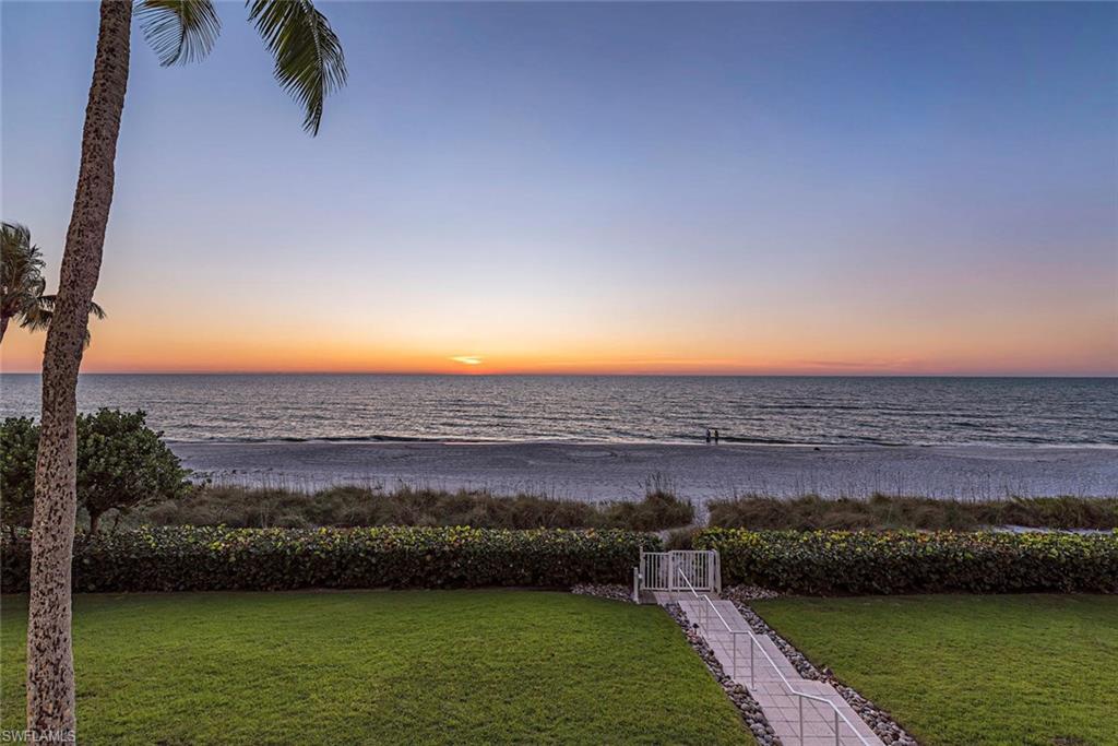 LAURENTIANS - Residential