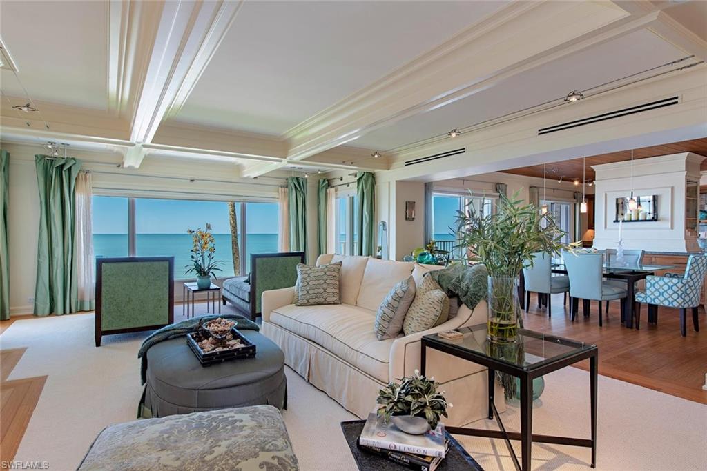 LAURENTIANS - Residential