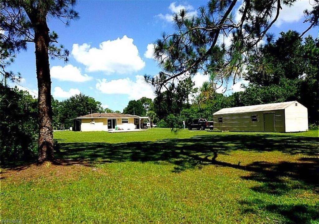 COUNTRY CLUB ESTATES - Residential