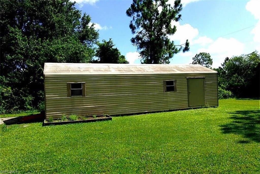 COUNTRY CLUB ESTATES - Residential