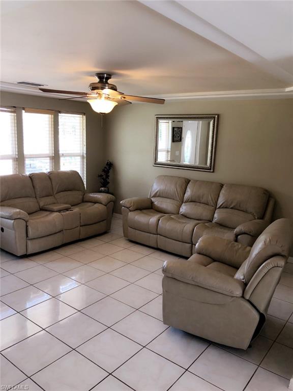 COUNTRY CLUB ESTATES - Residential