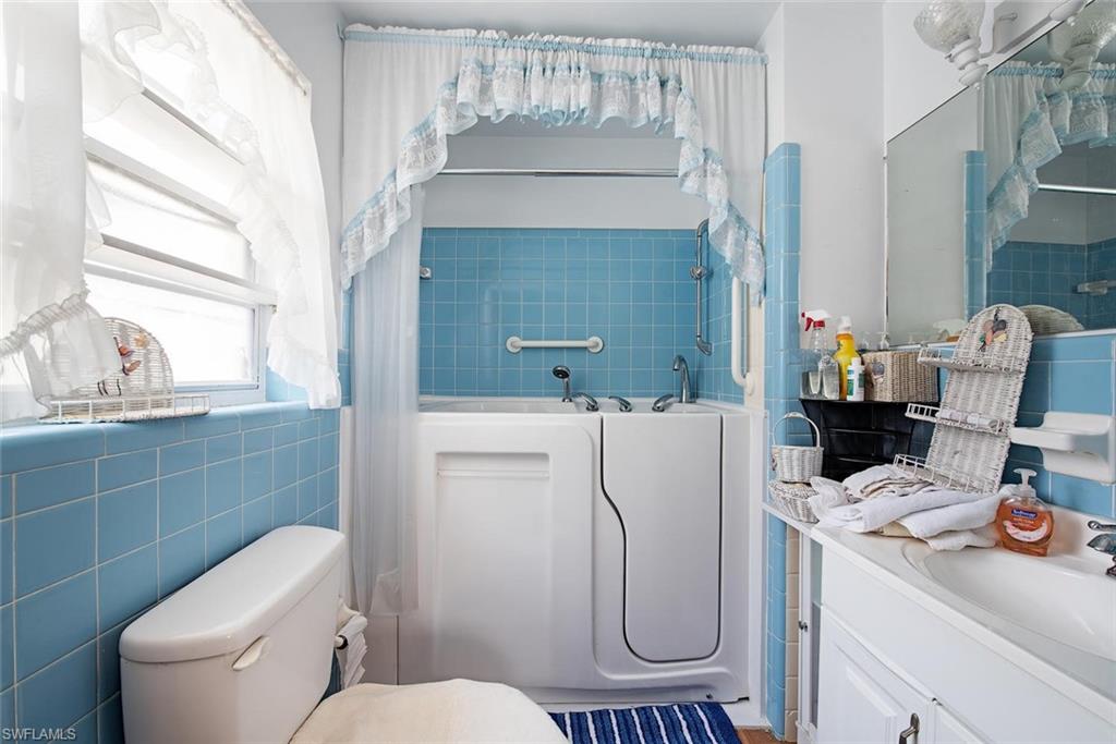 LAKE PARK - Residential