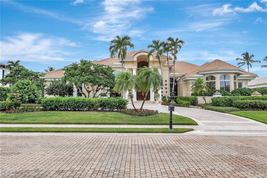 BAY COLONY SHORES - Residential
