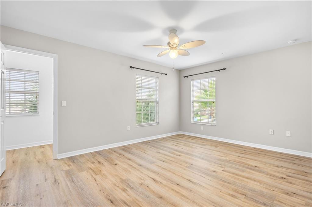 HAMPTON LAKES - Residential