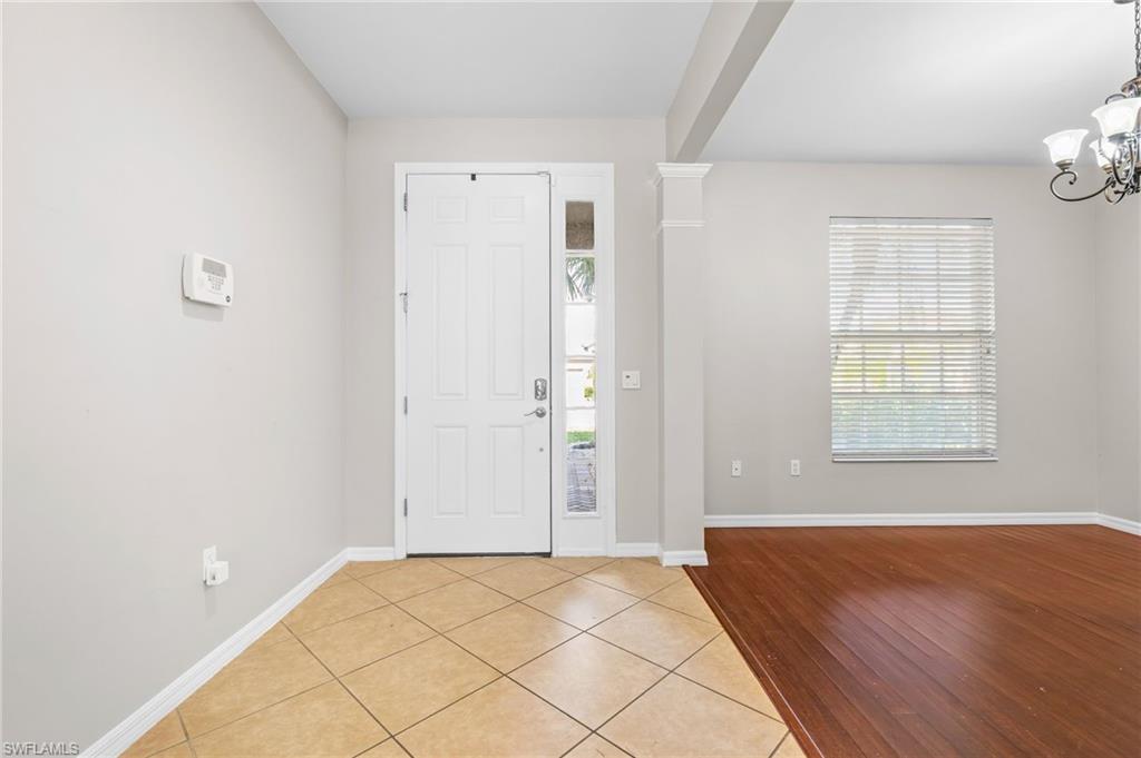 HAMPTON LAKES - Residential