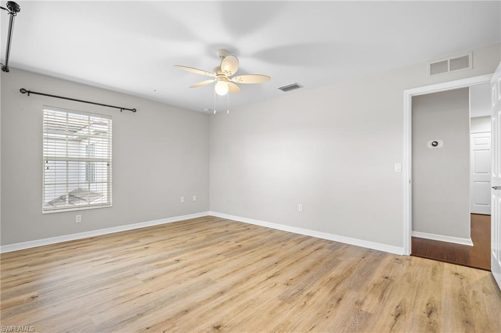 HAMPTON LAKES - Residential