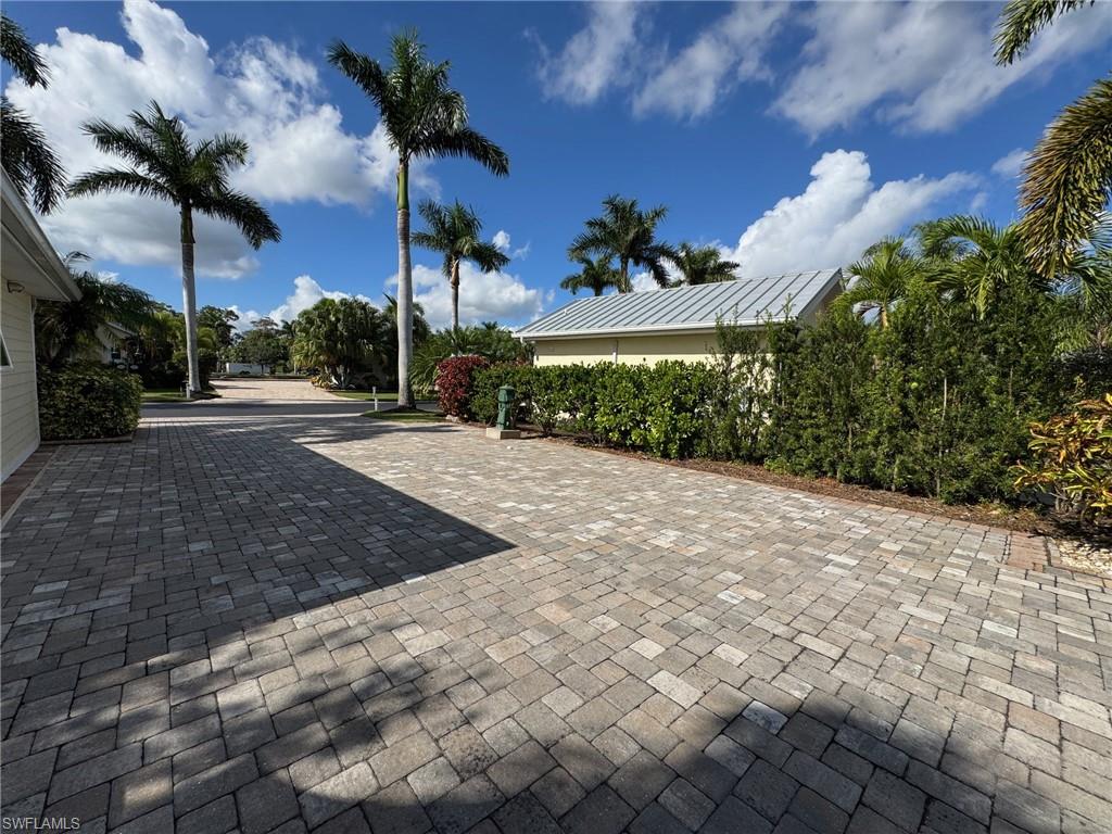 RIVERBEND MOTORCOACH RESORT - Land