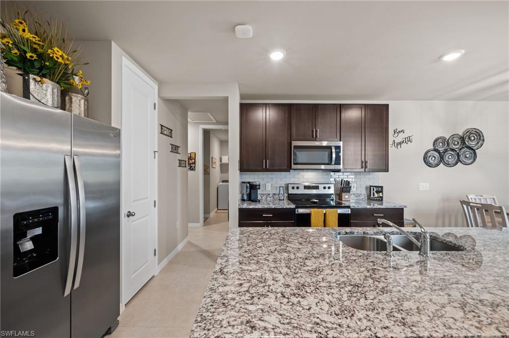 CRESCENT GROVE - Residential