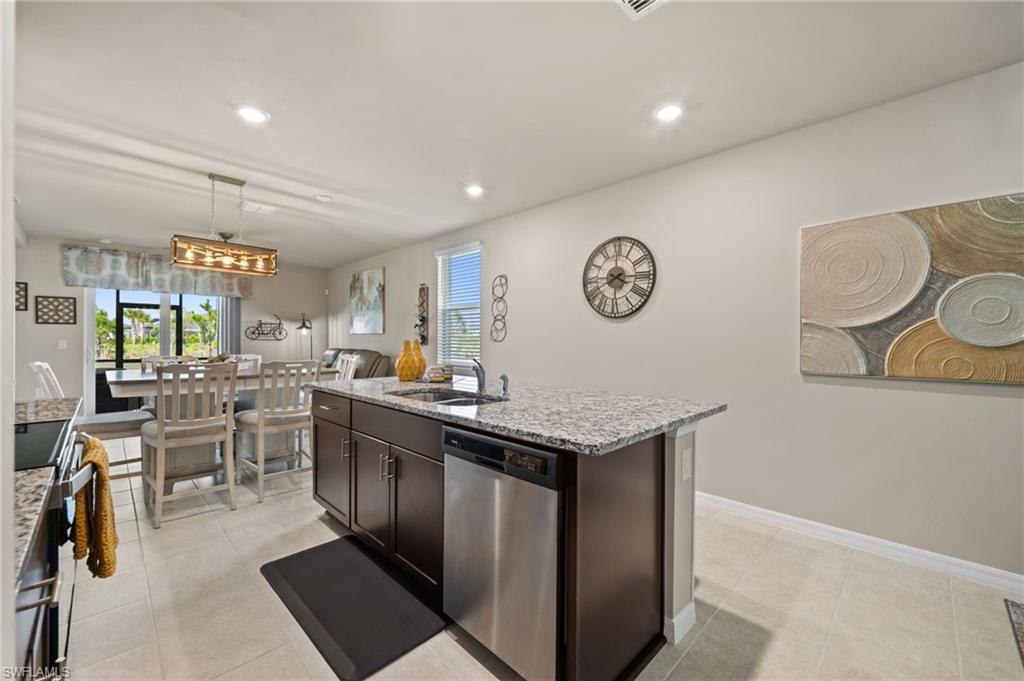 CRESCENT GROVE - Residential