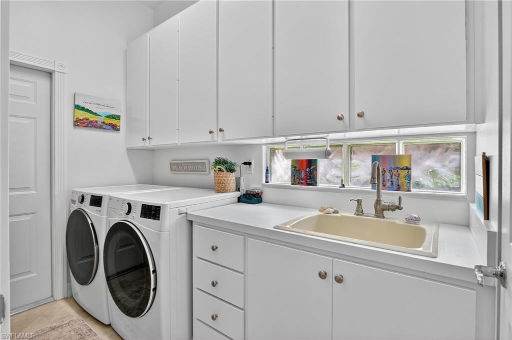 VILLAGE WALK - Residential Lease