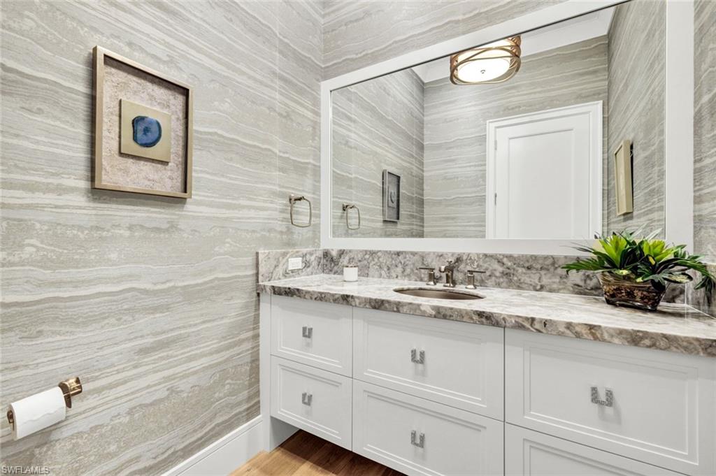 WINDWARD ISLE - Residential