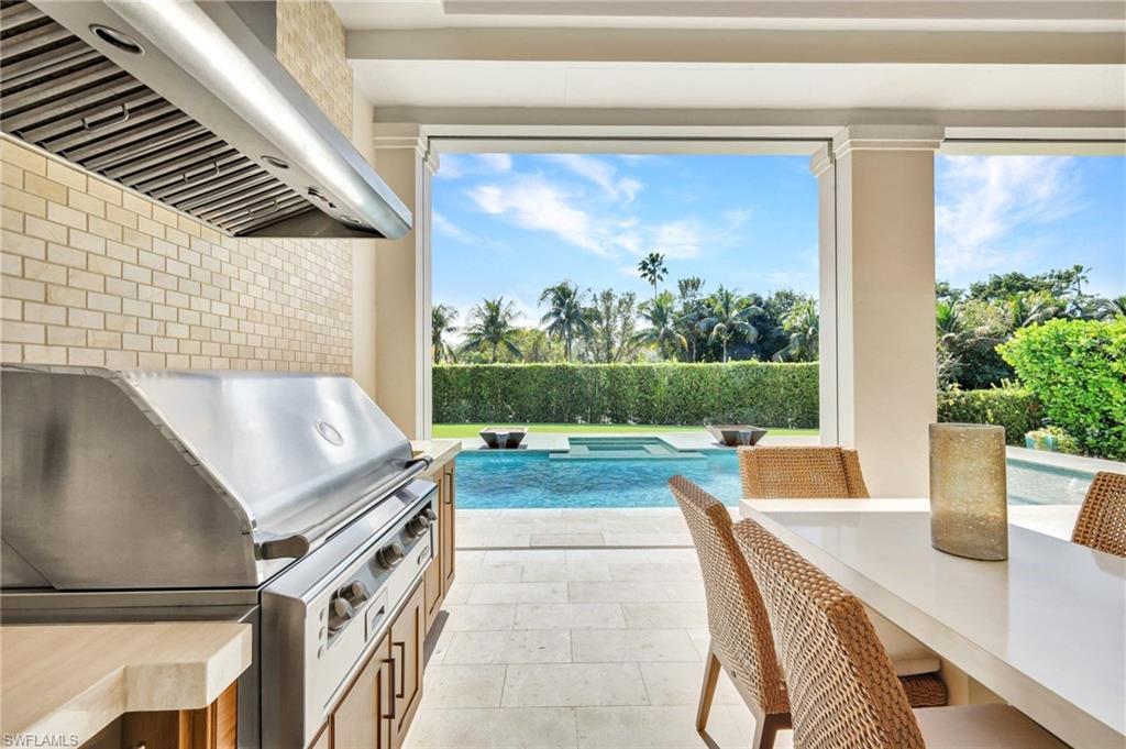 WINDWARD ISLE - Residential