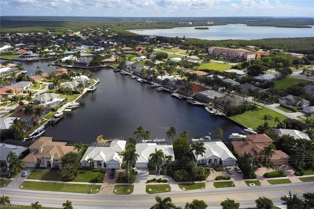 MARCO BEACH - Residential