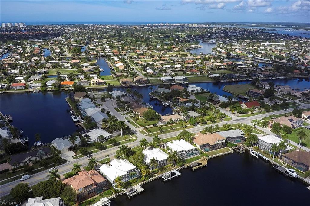 MARCO BEACH - Residential