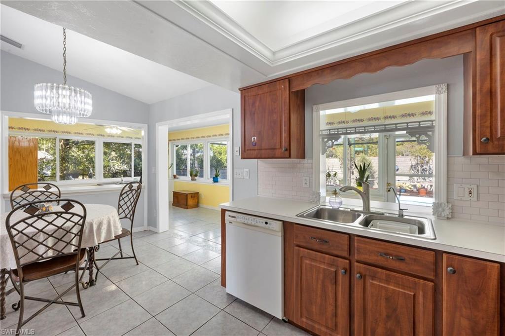 GULF ACRES - Residential