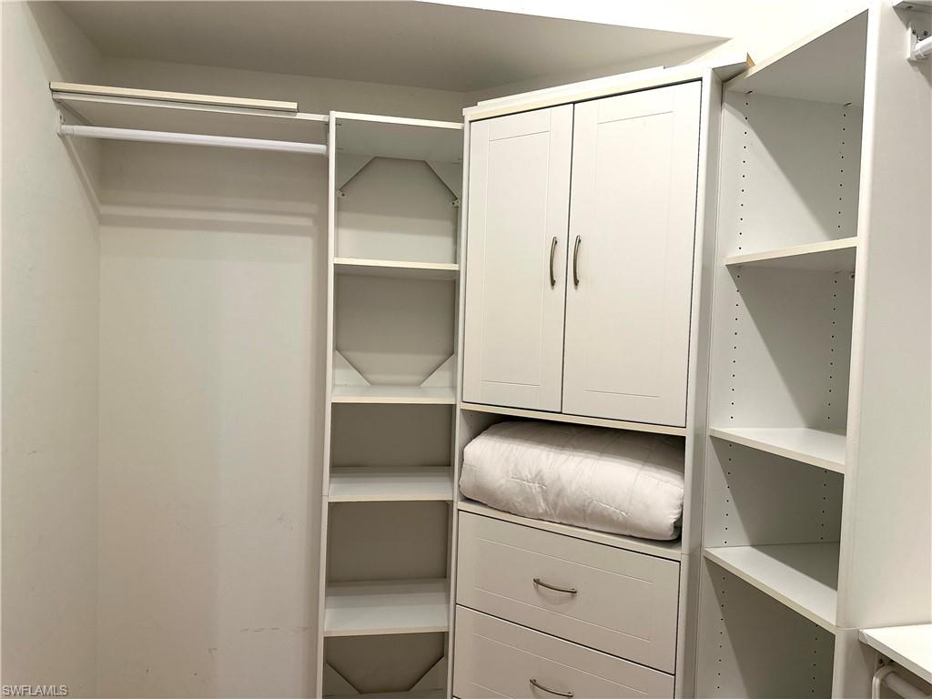 HUNTER LAKES - Residential