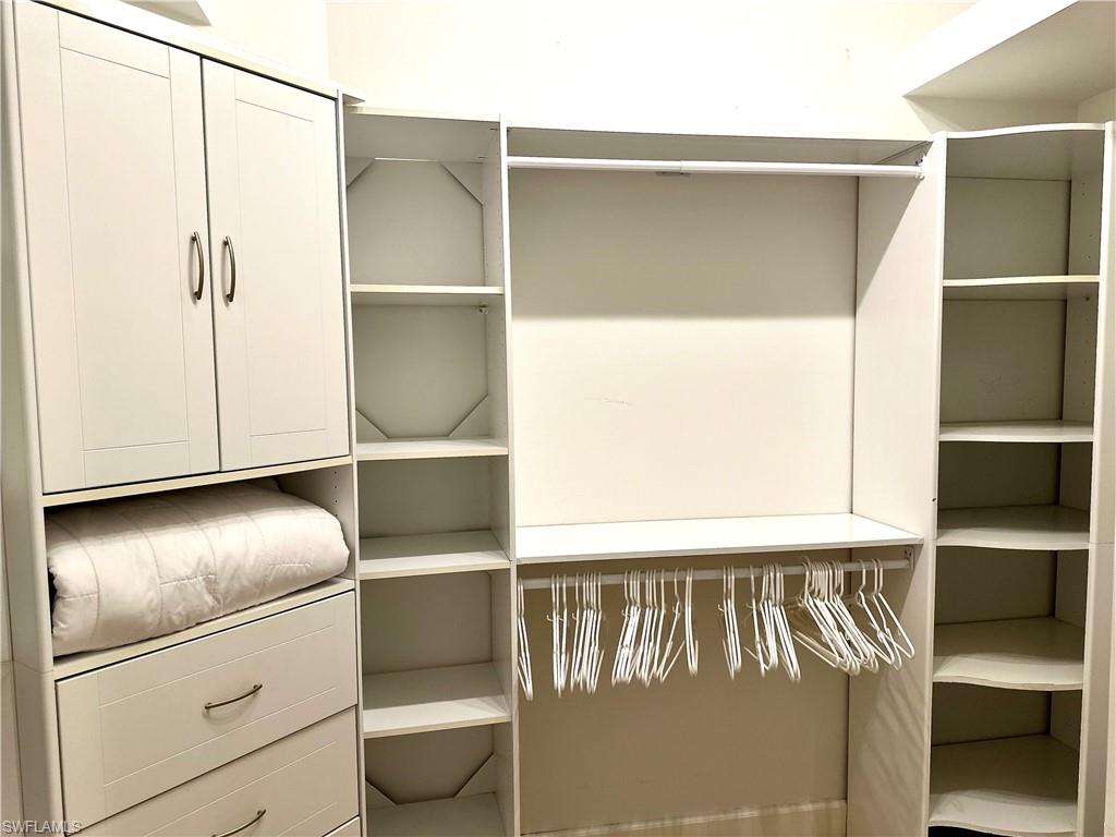 HUNTER LAKES - Residential