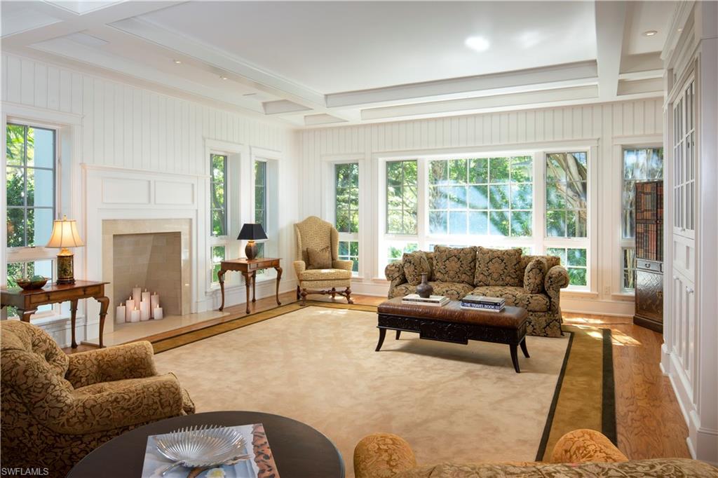 AQUALANE SHORES - Residential