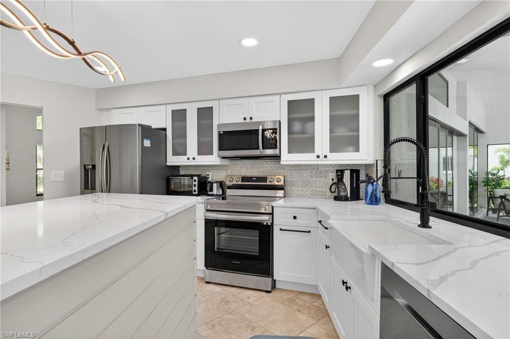 KELLY GREENS - Residential