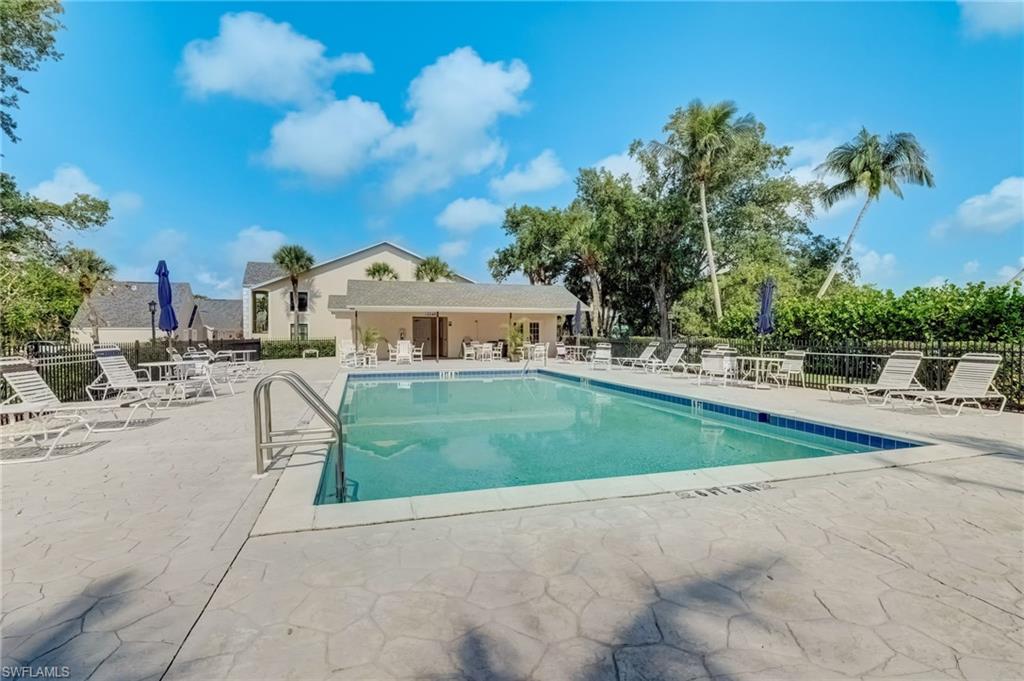 KELLY GREENS - Residential