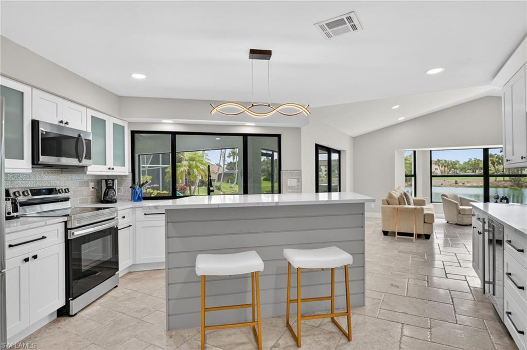 KELLY GREENS - Residential