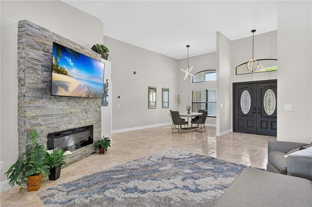 KELLY GREENS - Residential