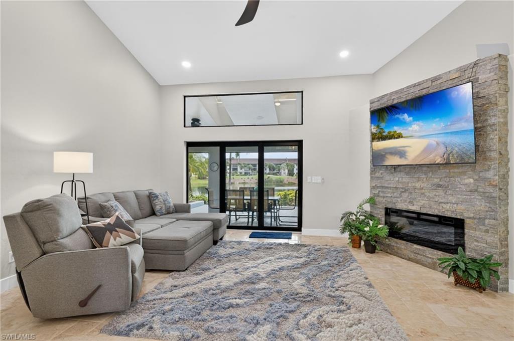 KELLY GREENS - Residential