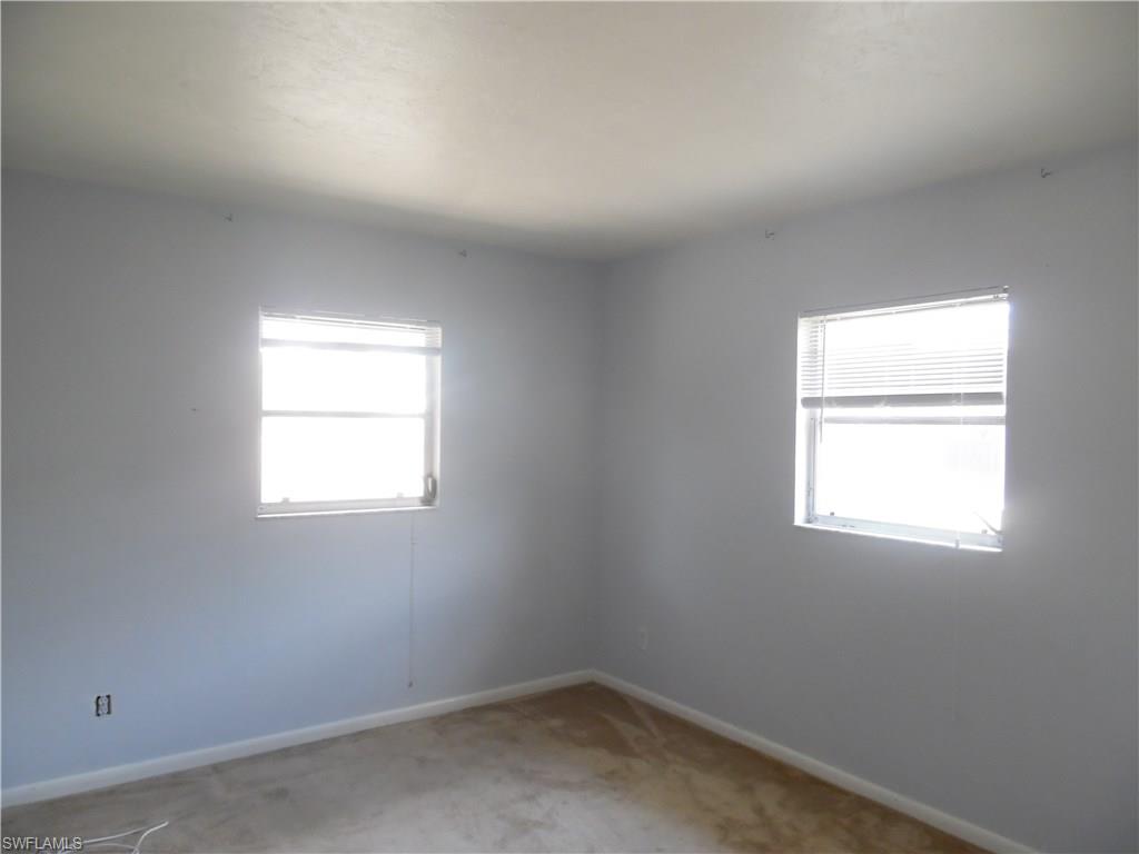 NAPLES PARK - Residential