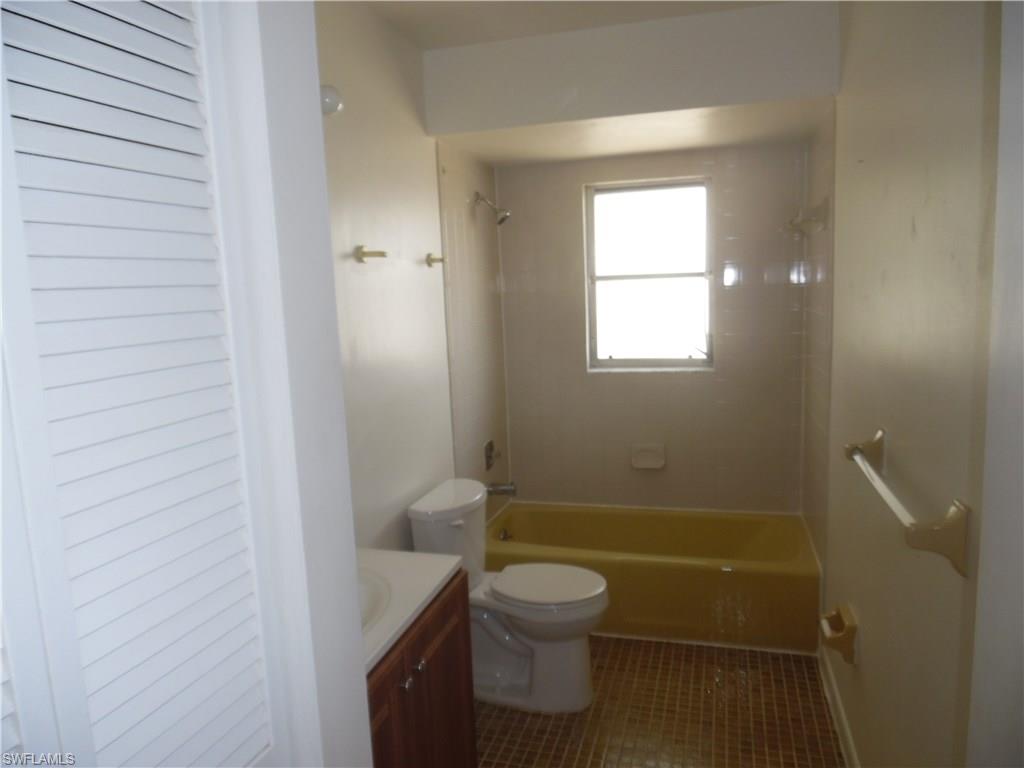 NAPLES PARK - Residential