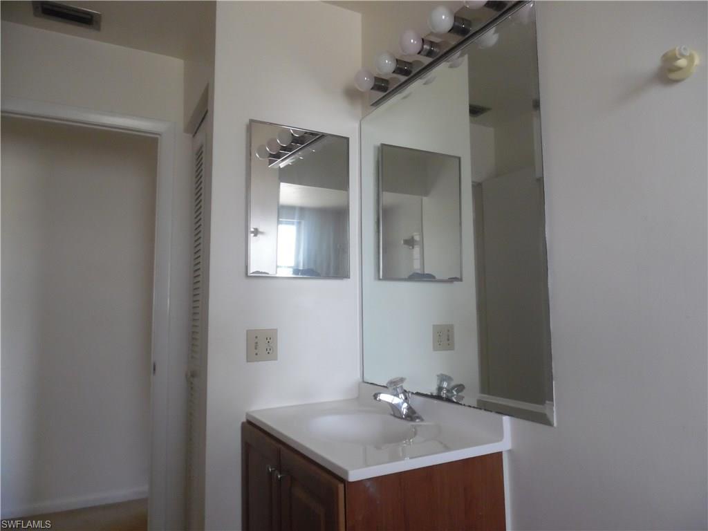 NAPLES PARK - Residential