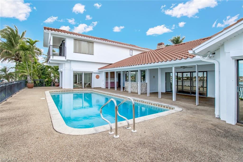 ROYAL HARBOR - Residential