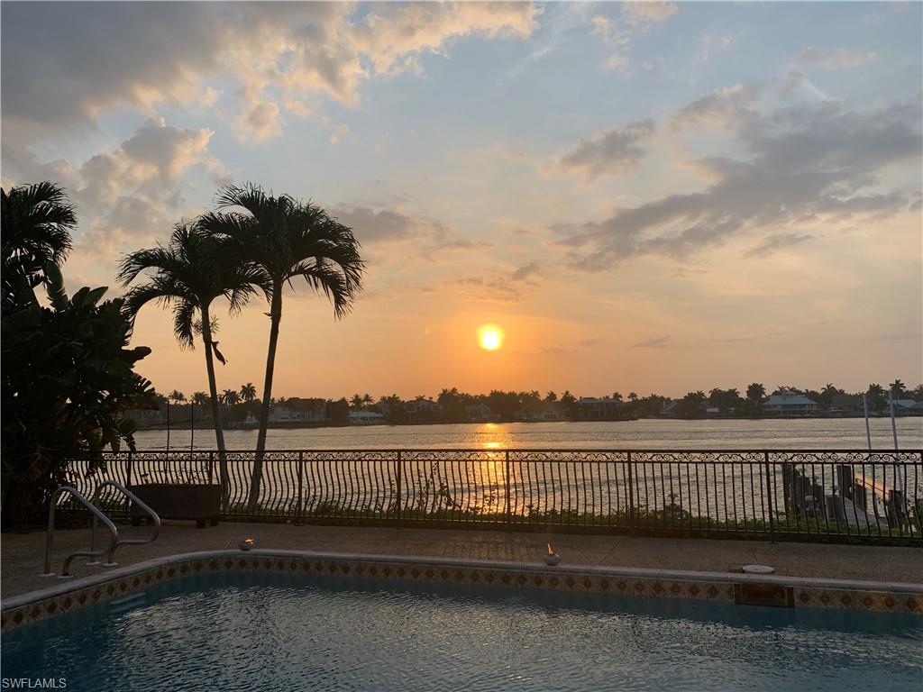 ROYAL HARBOR - Residential