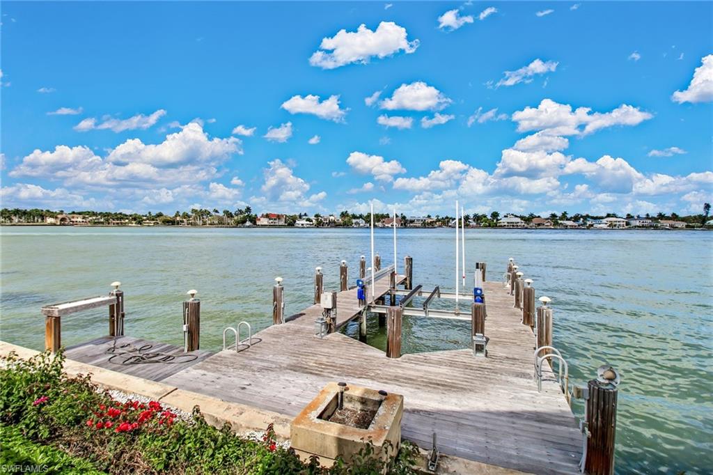 ROYAL HARBOR - Residential