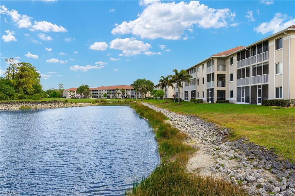 CHATHAM SQUARE - Residential
