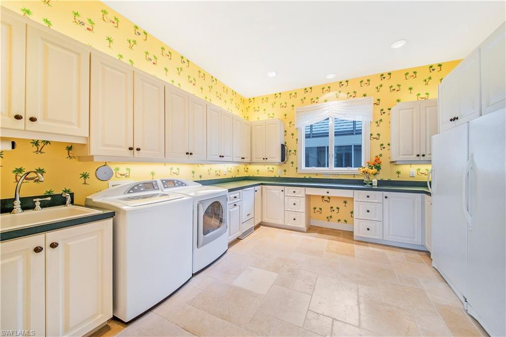 MARINA POINTE - Residential