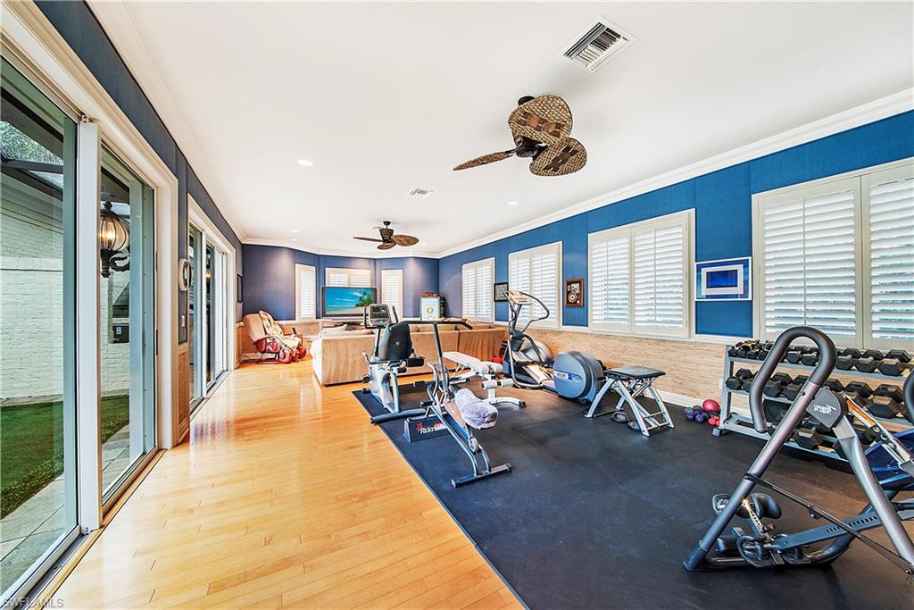 MARINA POINTE - Residential