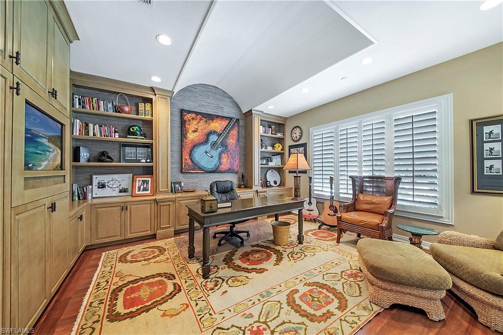 MARINA POINTE - Residential