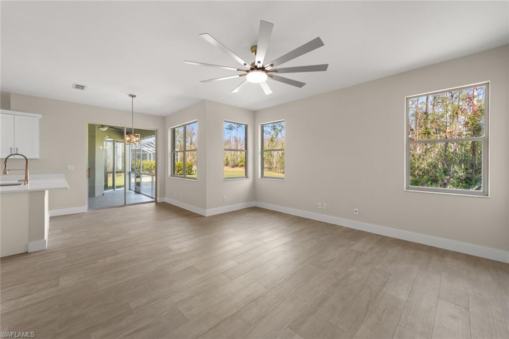 STONEYBROOK - Residential