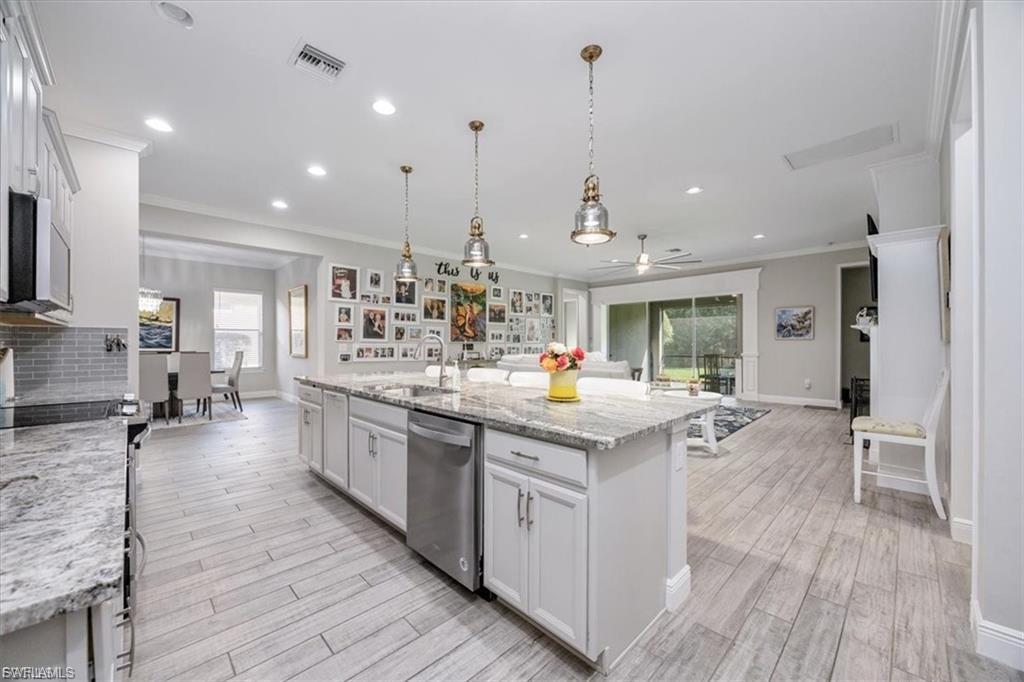 COMPASS LANDING - Residential